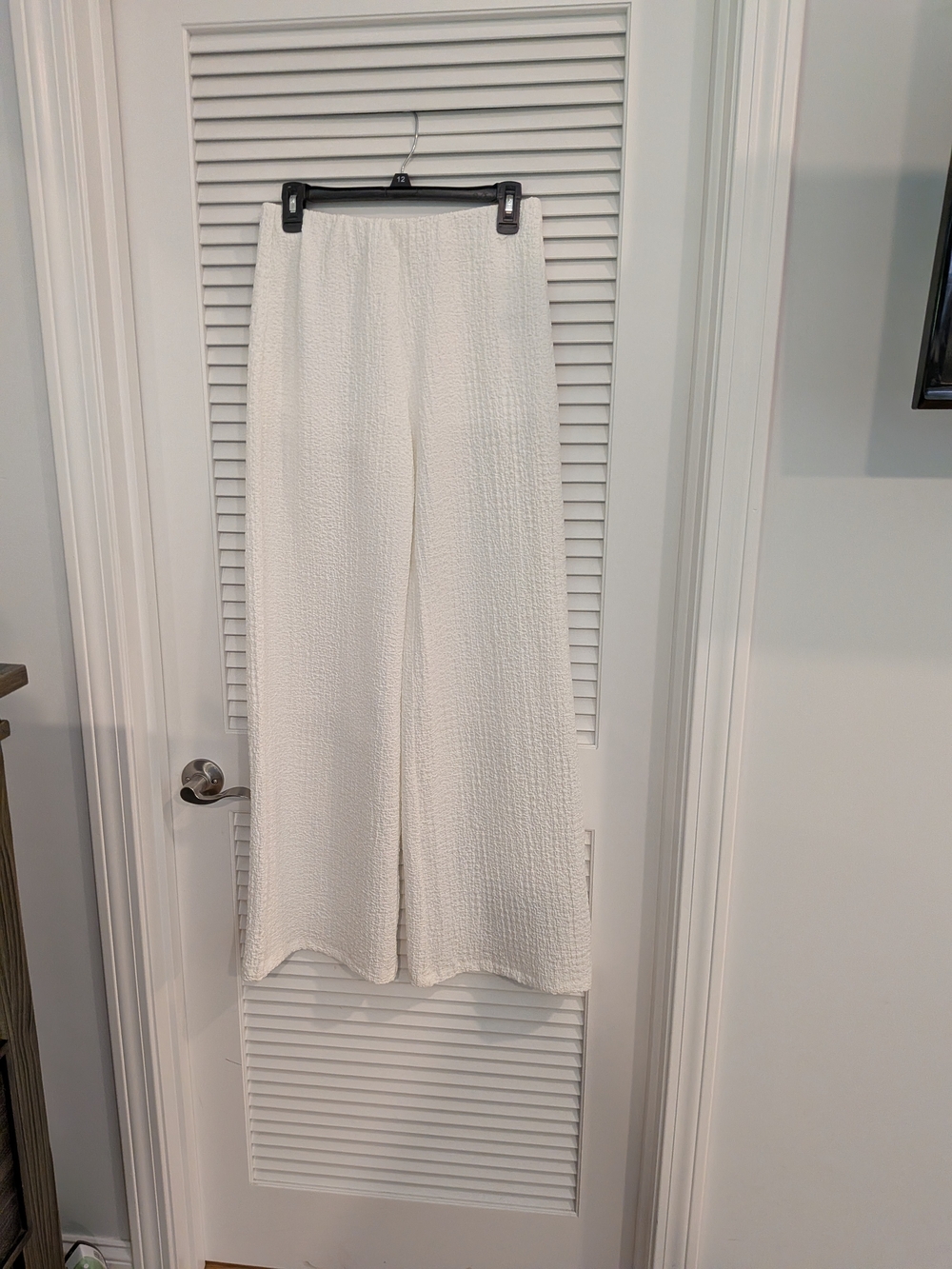 Bershka White Textured Wide-Leg Pants Size Medium New
